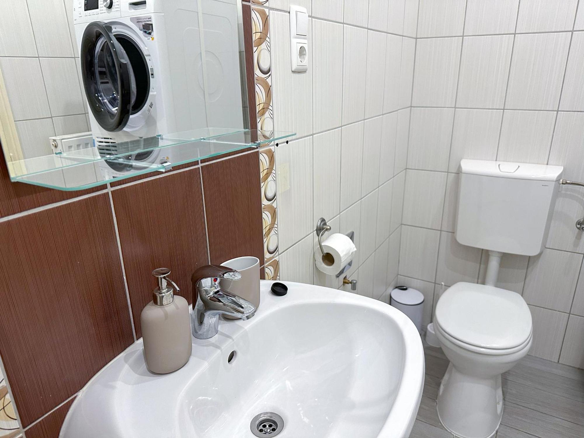 Sunny Castle Apartment Budapest Bagian luar foto
